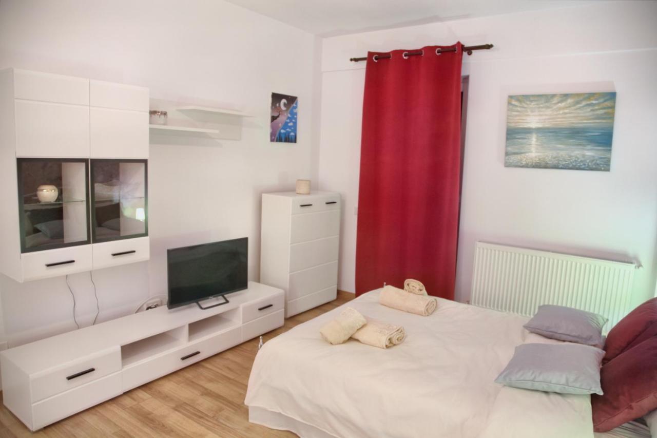 Luxury Downtown Apartment Cluj-Napoca Exterior foto